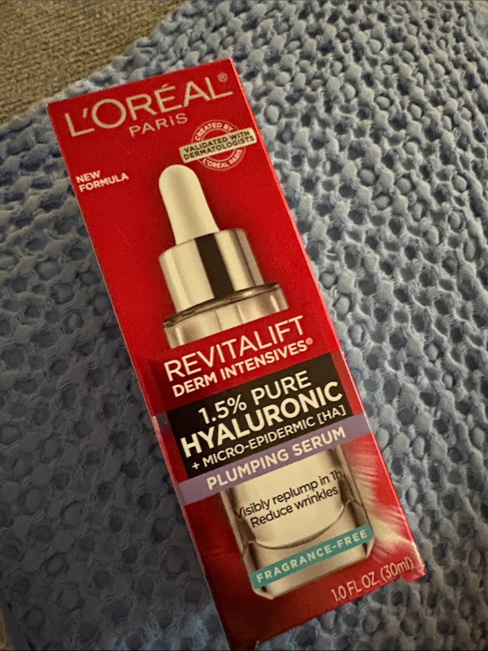 L'Oreal Revitalift Derm Intensives Hyaluronic Plumping Serum - Red Packaging
